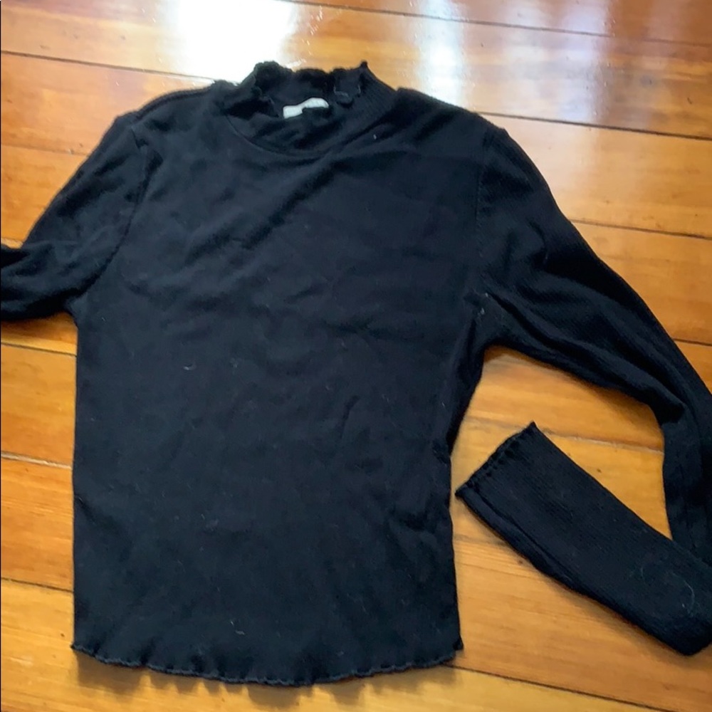 Black turtleneck with short neck and ruching!